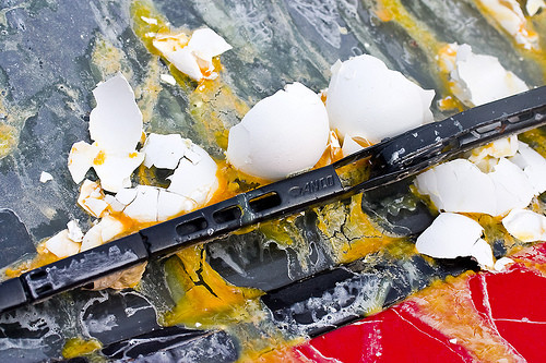 egging